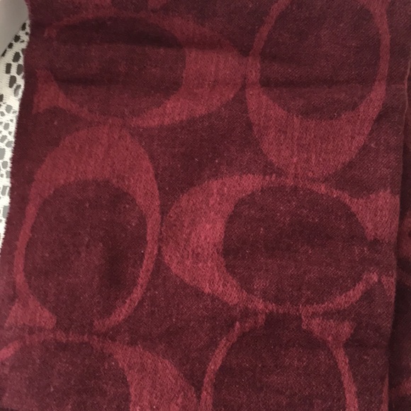 Coach Signature Scarf 🧣 - Picture 2 of 5